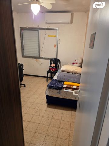 דירה, יהושע בן נון 30, צה"ל, ראש העין