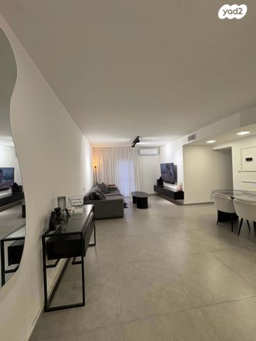 יהושע ייבין 19