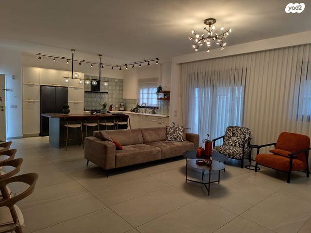 דירת גן, שיקמים 35, סביוני ים, קרית ים