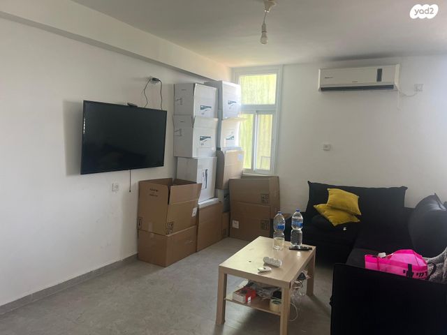 דירה, שדרות שלמה המלך 45, ממשלתית, לוד