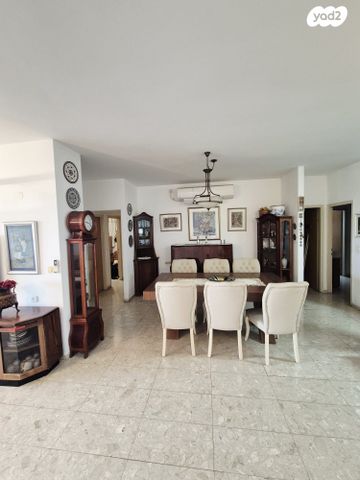 שמחה ארליך 28