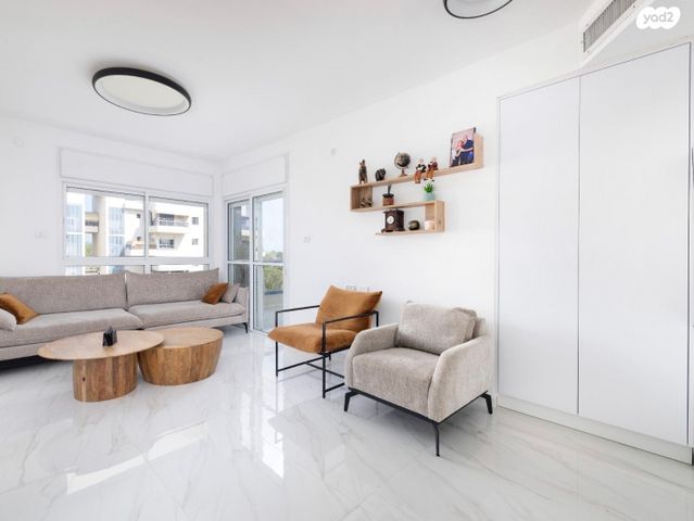 דירה, נופר 28, נאות בגין, לב יבנה, יבנה