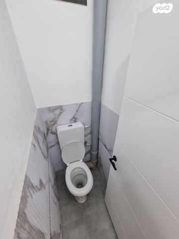 דירה, שדרות כצנלסון 12, מרכז העיר, קרית אתא