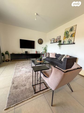 דירה, ש"י עגנון 3, נאות שמיר, יבנה