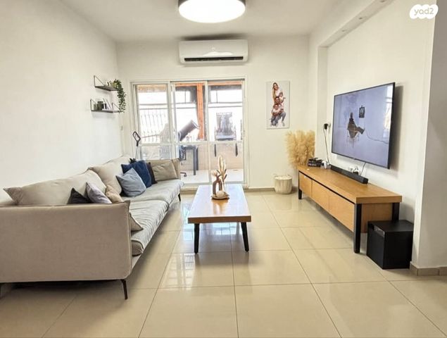 דירה, קול התור 16, מגדים, מעלה אדומים