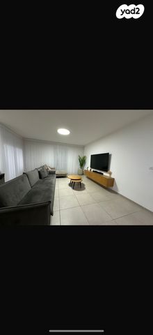 חטיבת גולני 8