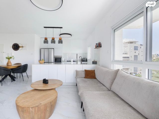 דירה, נופר 28, נאות בגין, לב יבנה, יבנה