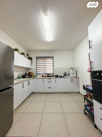 דירה, ש"י עגנון 3, נאות שמיר, יבנה