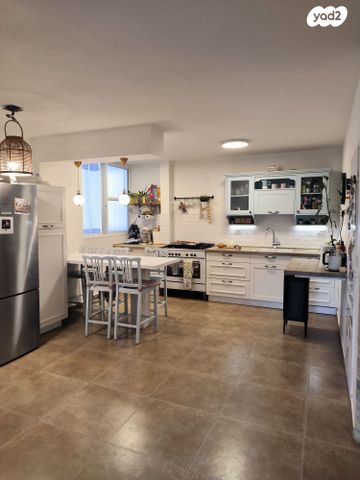 דירה, אריה בן אליעזר 11, ברנע, אשקלון