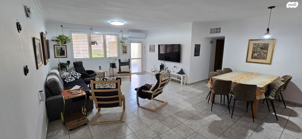 דירה, היסמין 11, הפרחים, כפר סבא