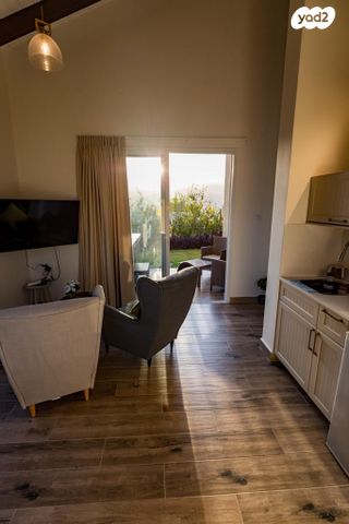 משק חקלאי/ נחלה, הגפן 79, נחם, נחם