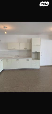 דירה, האגמית 5, החותרים, טירת כרמל