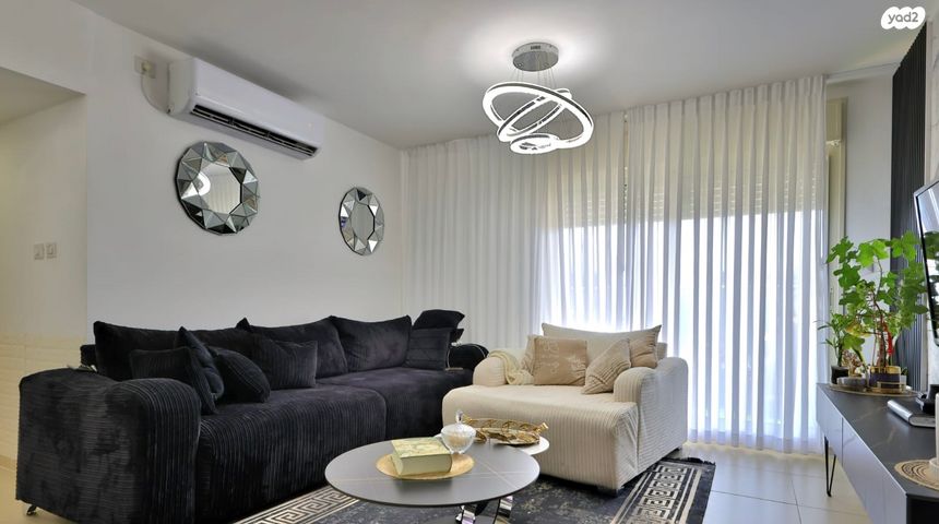 דירה, השקד 57, רכסים, רכסים