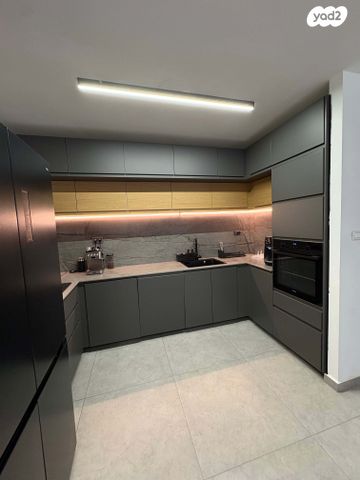 דירה, יהושע ייבין 19, נווה זאב, נאות אילן, באר שבע