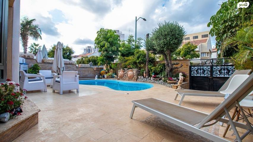 בית פרטי/ קוטג', מרדכי היהודי 5, נווה חוף, ראשון לציון