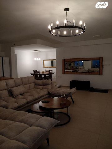 דירה, נחל איילון 20, צור יצחק, צור יצחק