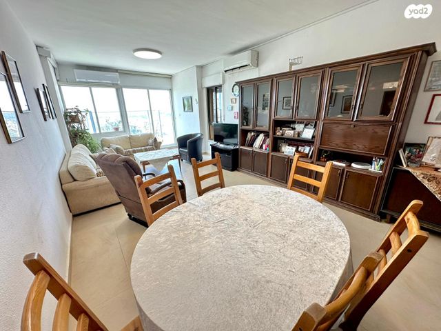 דירה, הרב ריינס 6, קרית משה, ירושלים