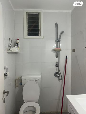 דירה, שדרות שלמה המלך 45, ממשלתית, לוד