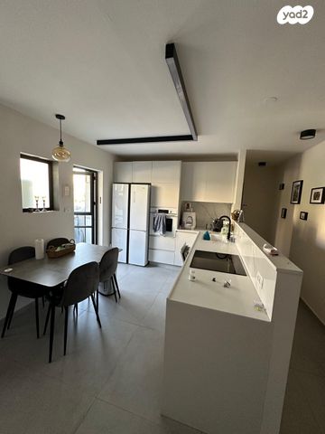 דירה, משה רחמילביץ' 159, פסגת זאב, ירושלים