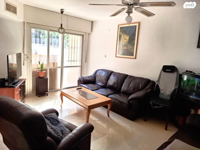 סיירת גולני 14