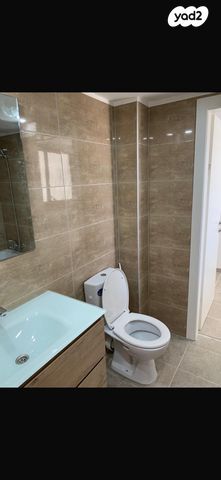 דירה, האגמית 5, החותרים, טירת כרמל