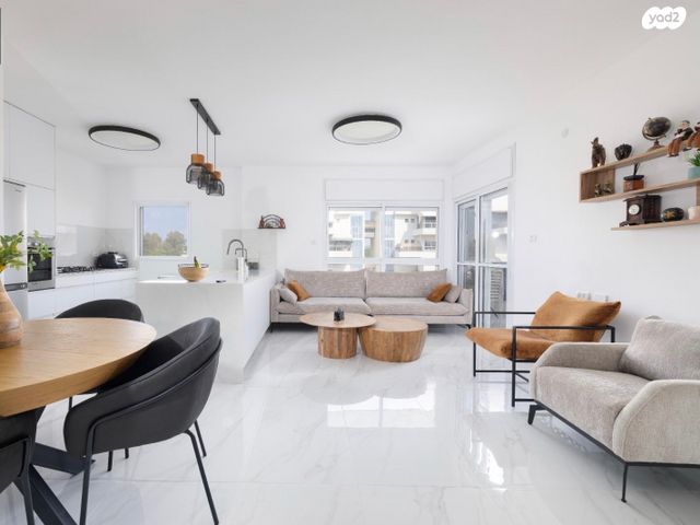 דירה, נופר 28, נאות בגין, לב יבנה, יבנה