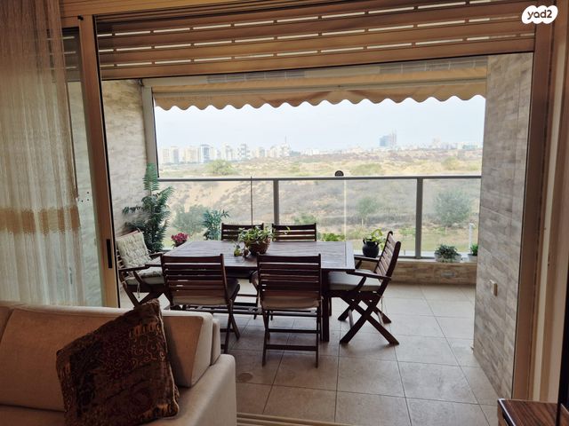 דירה, שמחה ארליך 28, בן גוריון, חולון