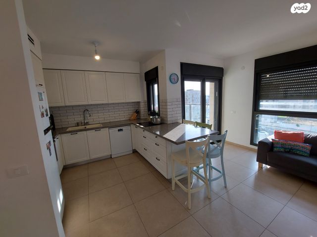 דירה, טורקיז 41, אבני חן, חריש