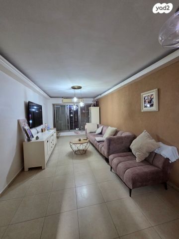 דירה, קרן היסוד 3, רובע ד', אשדוד