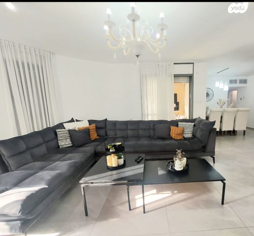 דירה, ארלוזורוב 17, רובע ה', אשדוד