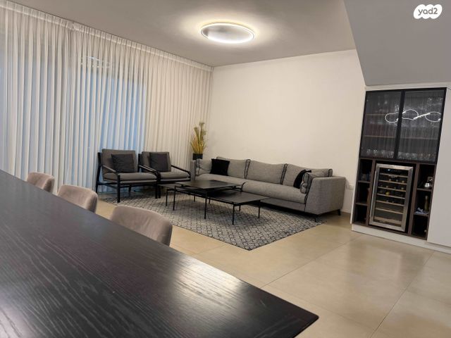 בית פרטי/ קוטג', פרג 10, קרית מנחם, אופקים