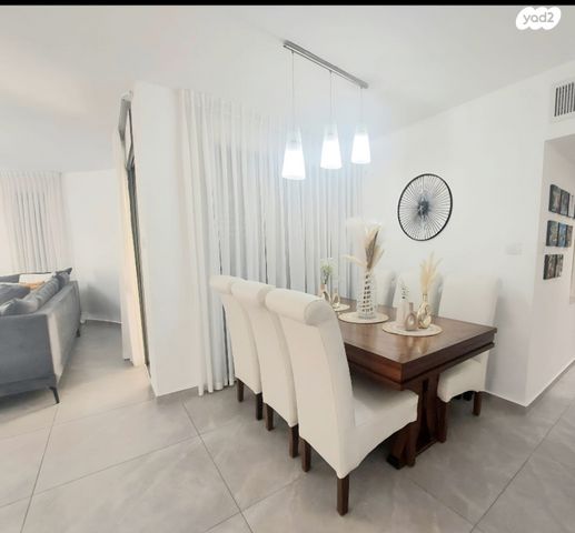 דירה, ארלוזורוב 17, רובע ה', אשדוד