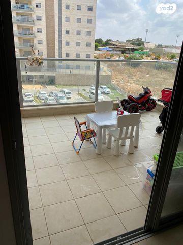 דירה, דרך מנחם בגין 20, הכלניות, שדרות