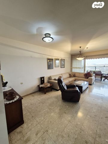 דירה, שמחה ארליך 28, בן גוריון, חולון