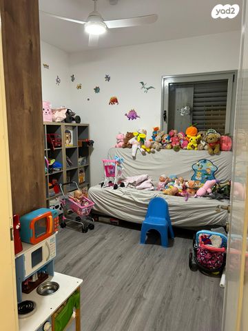 דירה, מעיין 5, נופרים, ראש העין