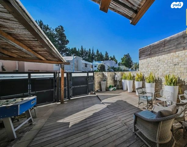 בית פרטי/ קוטג', הגולן 37, גבעת סביון, גני תקווה