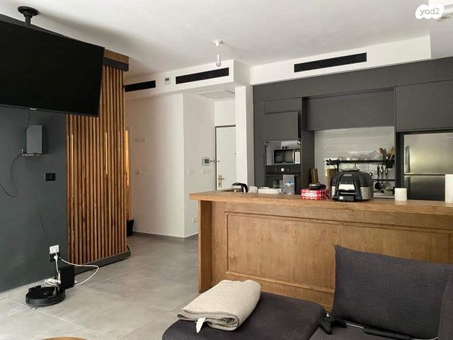 דירה, יהודה הימית 25, צהלון, שיכוני חסכון, תל אביב יפו