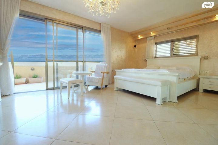 מרדכי היהודי 5