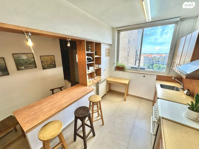 דירה, הרב ריינס 6, קרית משה, ירושלים