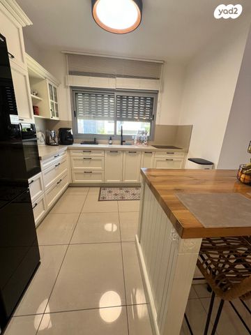 דירה, יעקב מרידור 8, ברנע, אשקלון