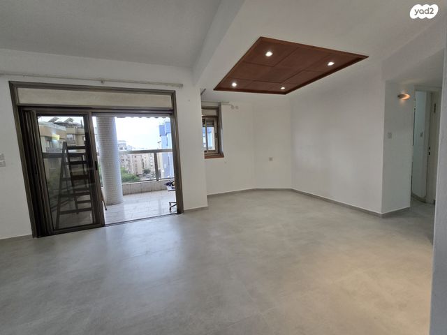 דירה, שער הפרחים 3, קרית שרת מערב, חולון