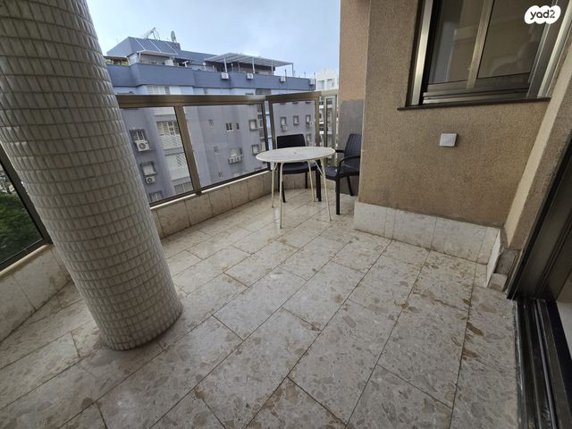 דירה, שער הפרחים 3, קרית שרת מערב, חולון