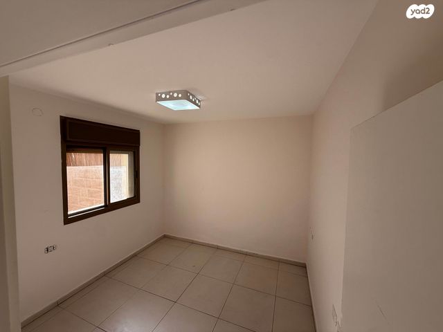 דירה, שדרות הנשיא השישי 16, קרית הלאום, ירושלים