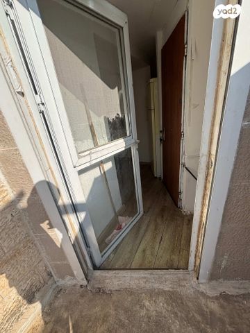 דירה, יגאל אלון 12, רמות, ירושלים