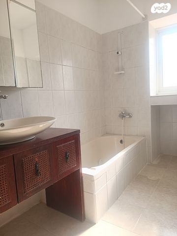 דירה, התאנה 3, שאר העיר, מזכרת בתיה