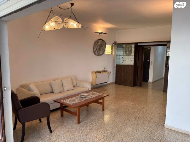 דירה, כ"ג יורדי הסירה 24, הצפון הישן - צפון, תל אביב יפו