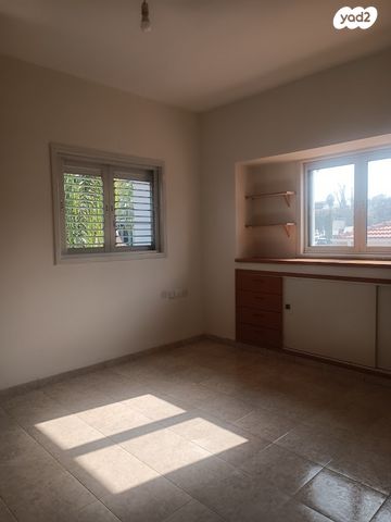 דירה, התאנה 3, שאר העיר, מזכרת בתיה