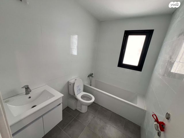 דירה, עמירם חרלף 5, אחוזה, חיפה