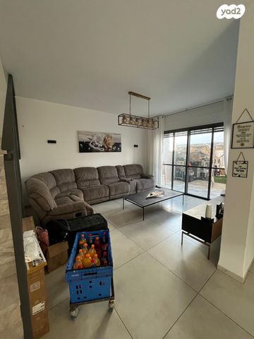 דו משפחתי, אביב 62, רמת נבון . הר כרמי, כרמיאל