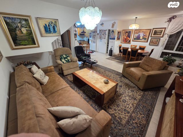 דו משפחתי, הלימון 1, בנה ביתך, קדימה צורן